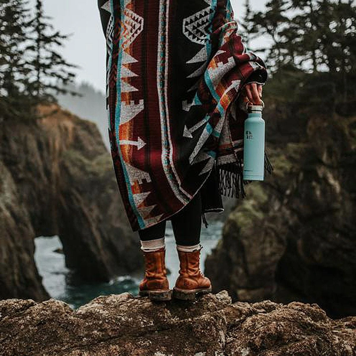 Earthwell Woodie Vacuum Bottle 650ml Walnut / Aqua Blue 9 Earthwell Woodie Vacuum Bottle 650ml Walnut / Aqua Blue - Image 7